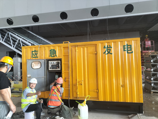 宜君怎样判断空气滤清器是否需要更换？