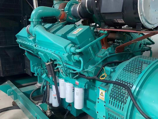 宜君更换100kW柴油发电机组机油时，需要注意哪些事项？